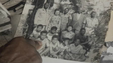 Indochina Traces of Mother_pointing